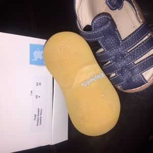Baby Boy Elaphantito sandals - size 4